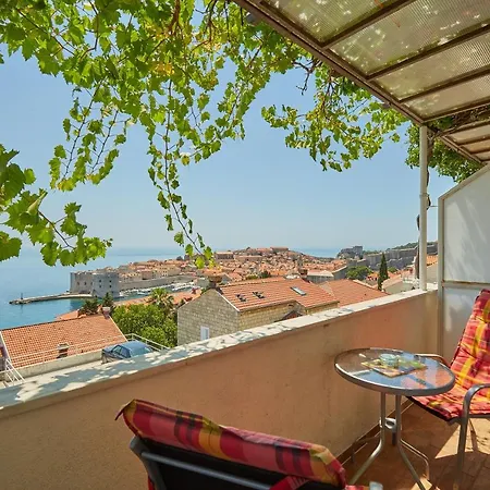 Appartement Dalmatin *