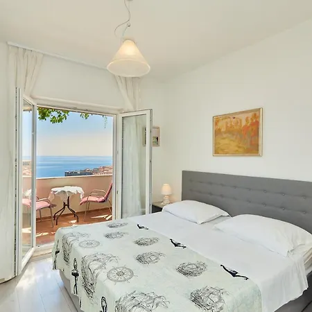 Appartement Dalmatin *